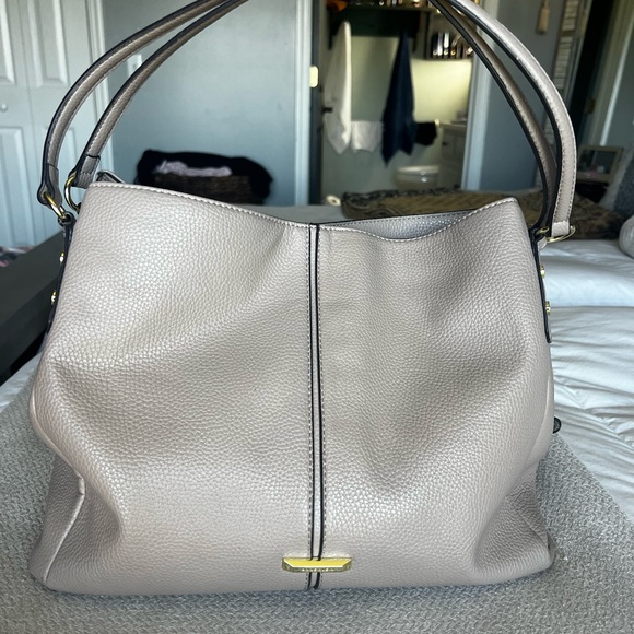 Anne Klein Leather handbag, like new. Excellent condition. Gold hardware. - Picture 10 of 12